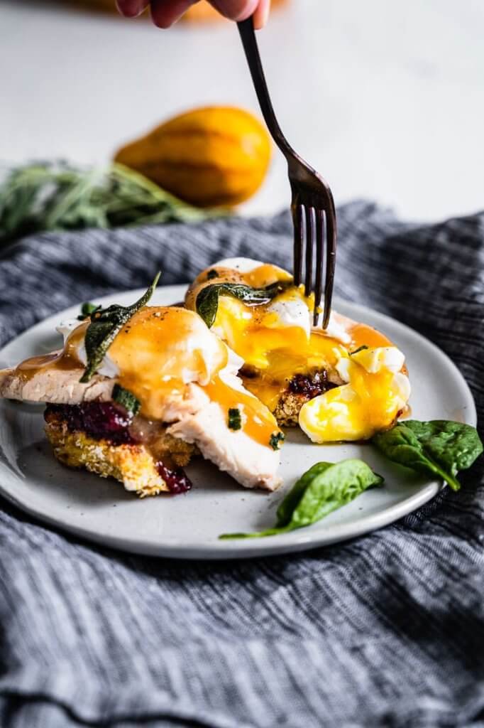 leftover turkey eggs benedict